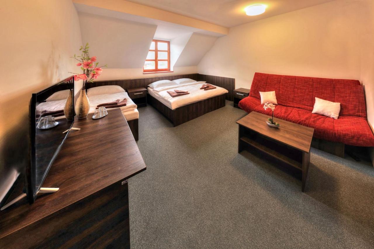 Stirinska Stodola U Prahy Hotel Kamenice Exterior foto