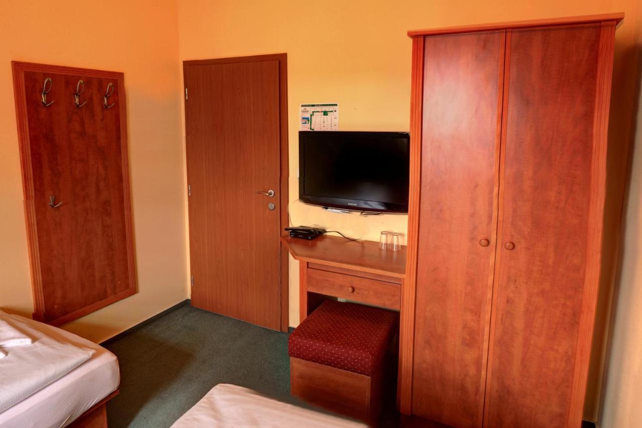 Stirinska Stodola U Prahy Hotel Kamenice Exterior foto