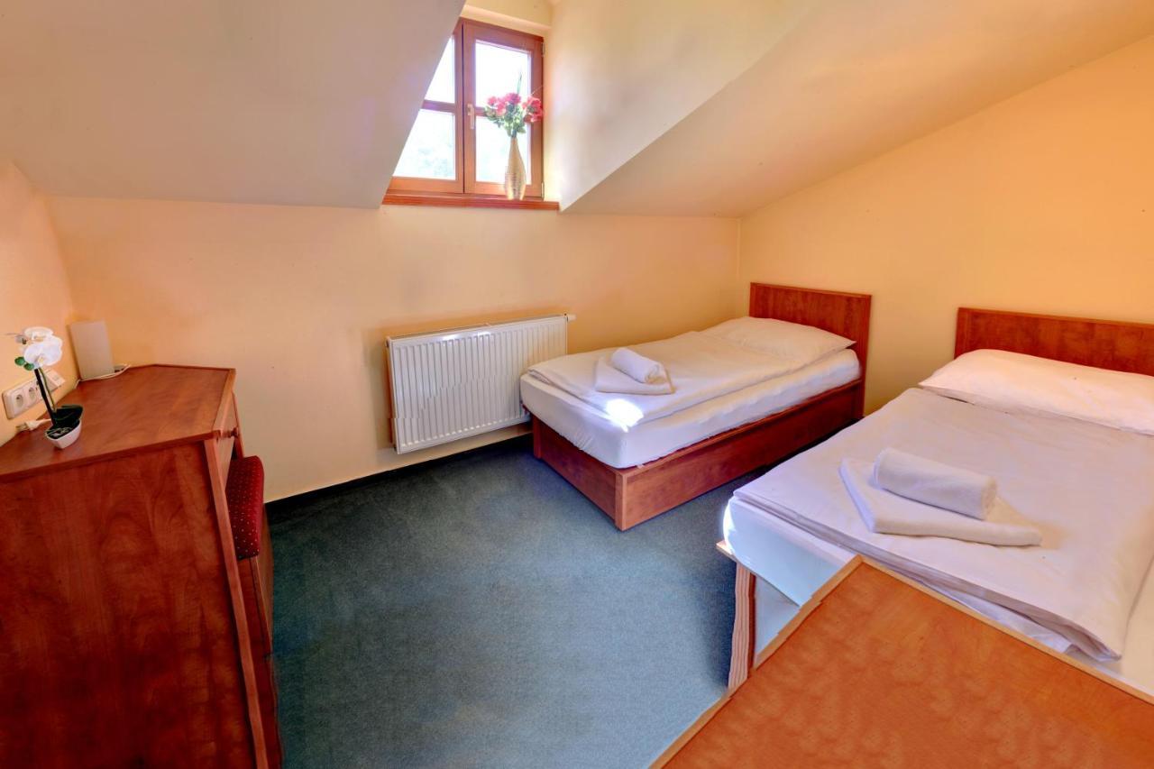 Stirinska Stodola U Prahy Hotel Kamenice Exterior foto